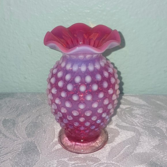Vintage Fenton Hobnail Cranberry Opalescent Ruffle Top Bud Vase - Picture 1 of 5